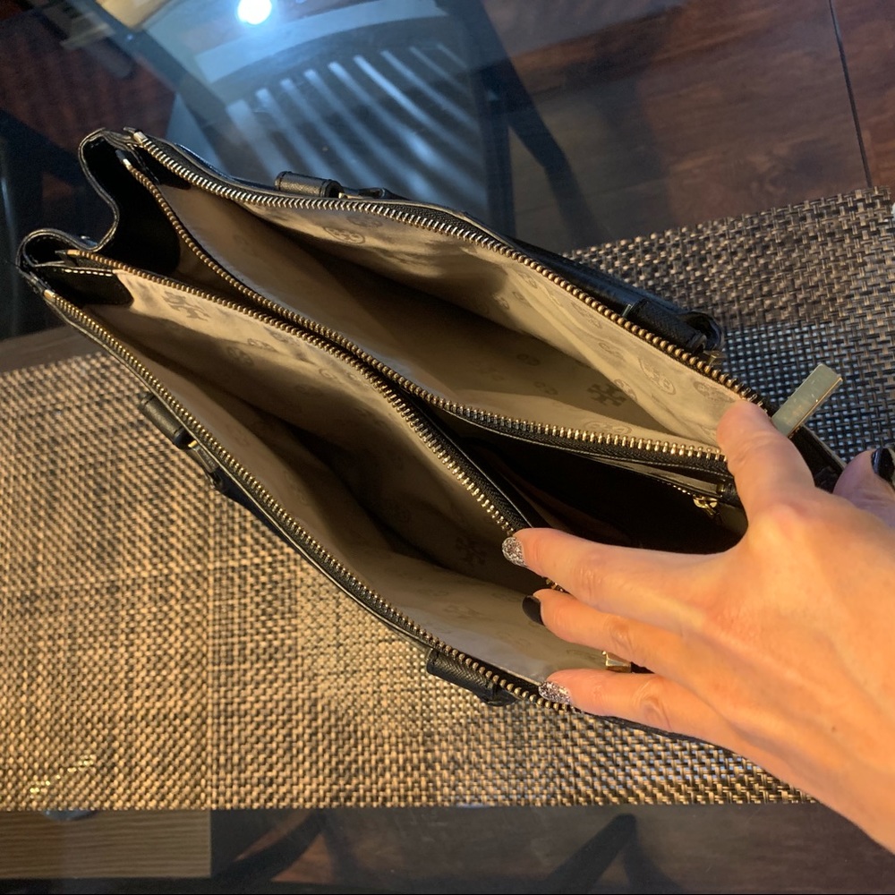 SOLD OUT! Tory Burch Robinson Large Double ZipTote